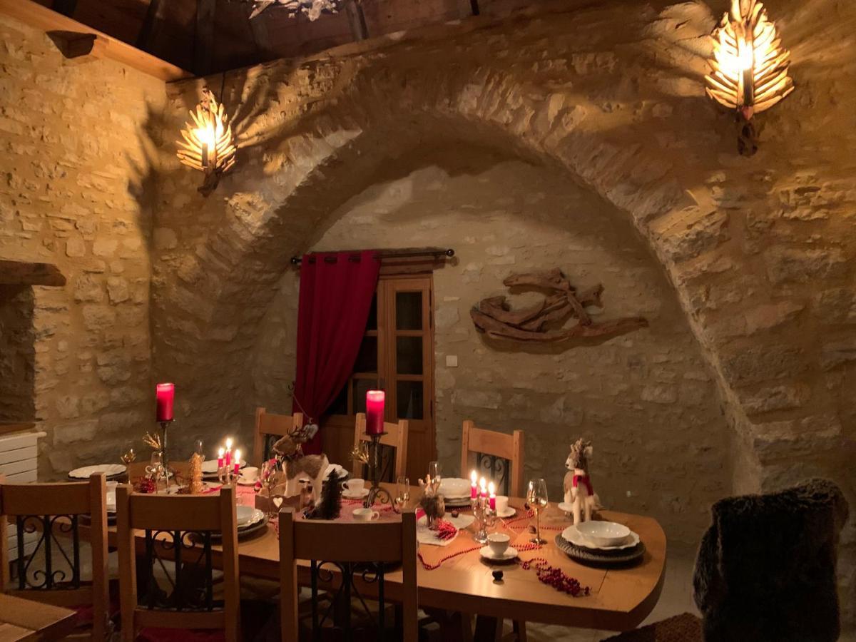مبيت وإفطار Quezac  La Voutee 5 Epis Avec Bain Finlandais Prive Au Manoir Du Charme Gorges Du Tarn المظهر الخارجي الصورة