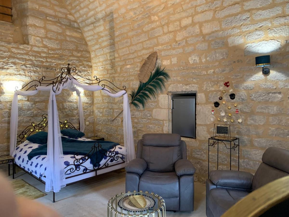 مبيت وإفطار Quezac  La Voutee 5 Epis Avec Bain Finlandais Prive Au Manoir Du Charme Gorges Du Tarn المظهر الخارجي الصورة